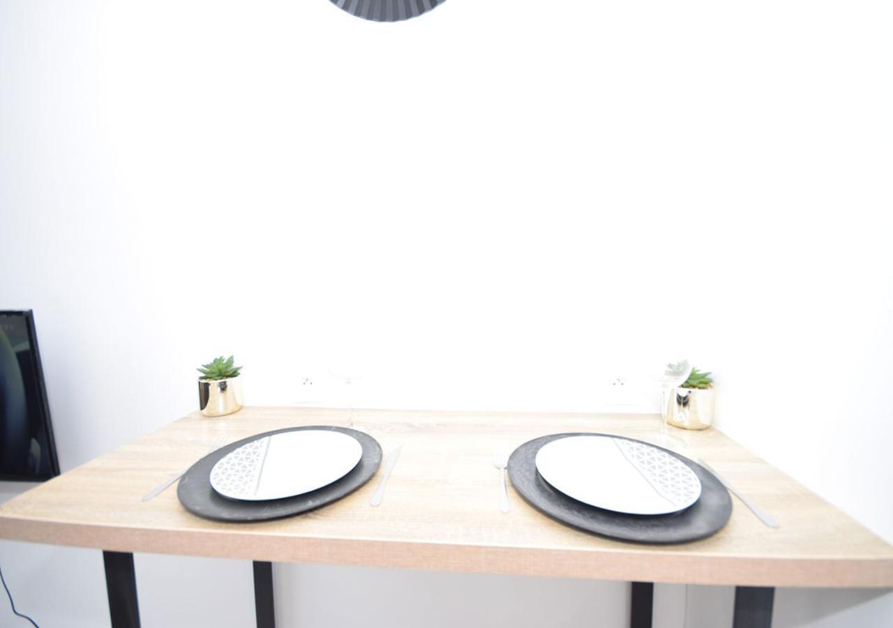 Apartmán Hyper Centre Valenciennes - Wifi - Terrasse - Tramway - Lerelaisdodile2 Exteriér fotografie